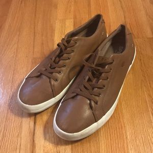 Men’s Sperry brown sneaker